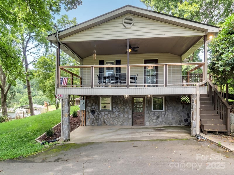 340 Mauney Cove Rd, Waynesville, NC 28786