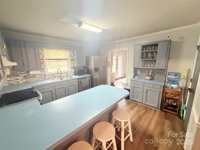 709 Woodside Dr, Kings Mountain, NC 28086