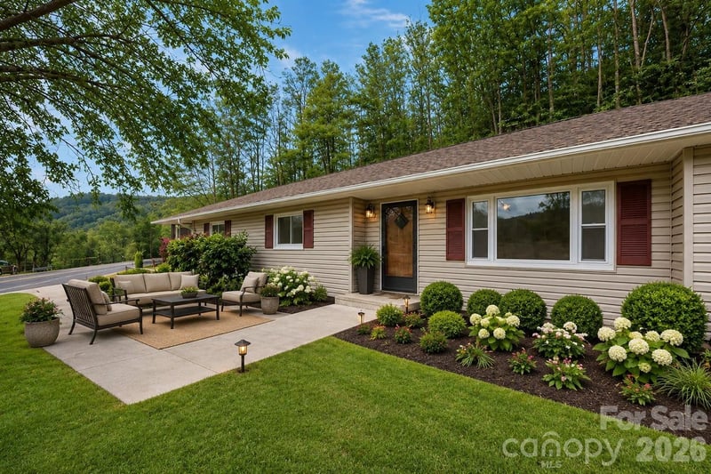 82 Greasy Cove Rd, Leicester, NC 28748