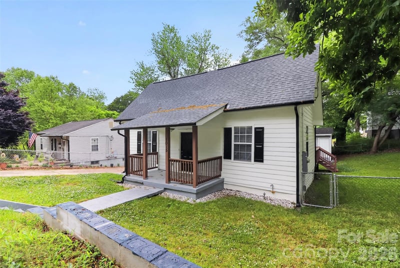 1015 4th Ave, Gastonia, NC 28052