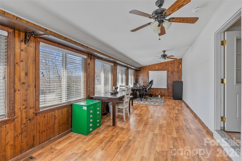 21 Ben Owenby Rd, Fairview, NC 28730