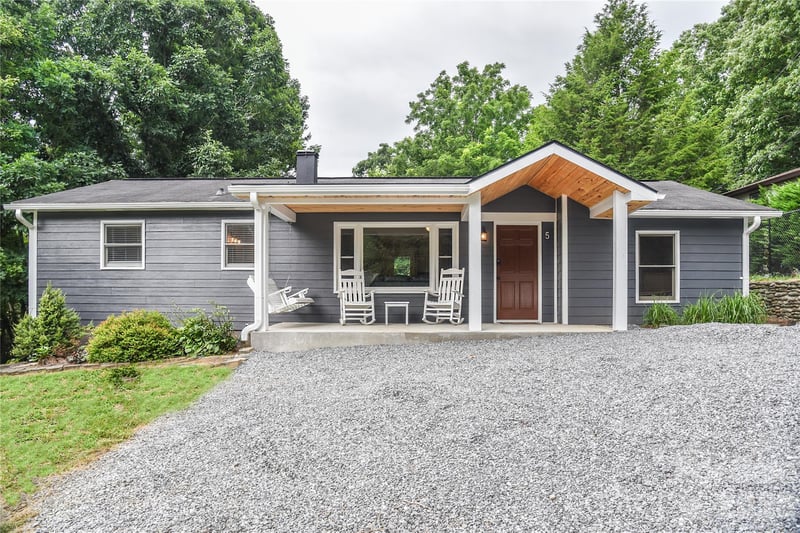 5 Keesler St, Black Mountain, NC 28711