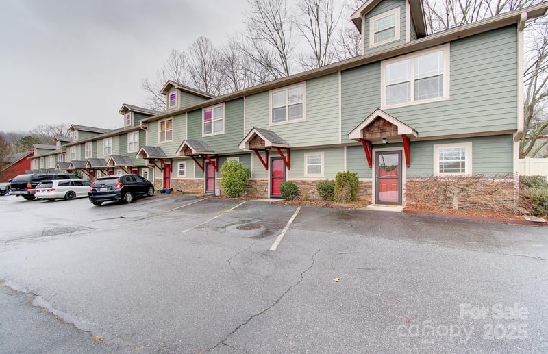 15 Lees Creek Rd #K, Asheville, NC 28806