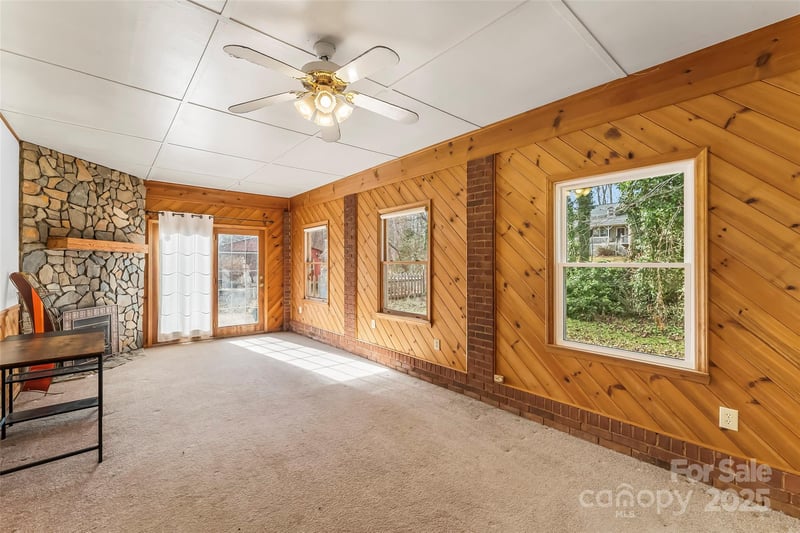 109 Dogwood Ct, Morganton, NC 28655