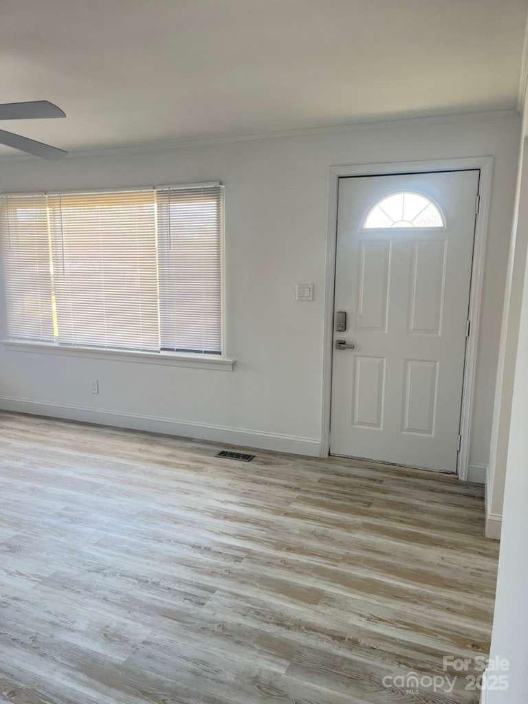 1073 Springdale Dr, Maiden, NC 28650