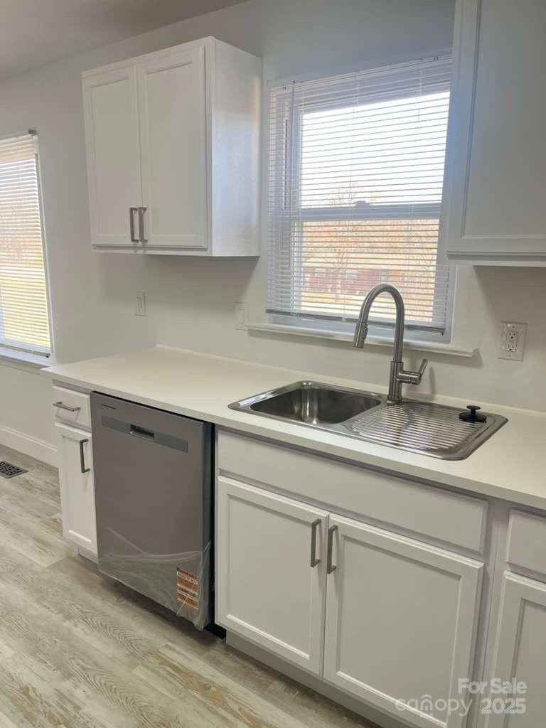 1073 Springdale Dr, Maiden, NC 28650