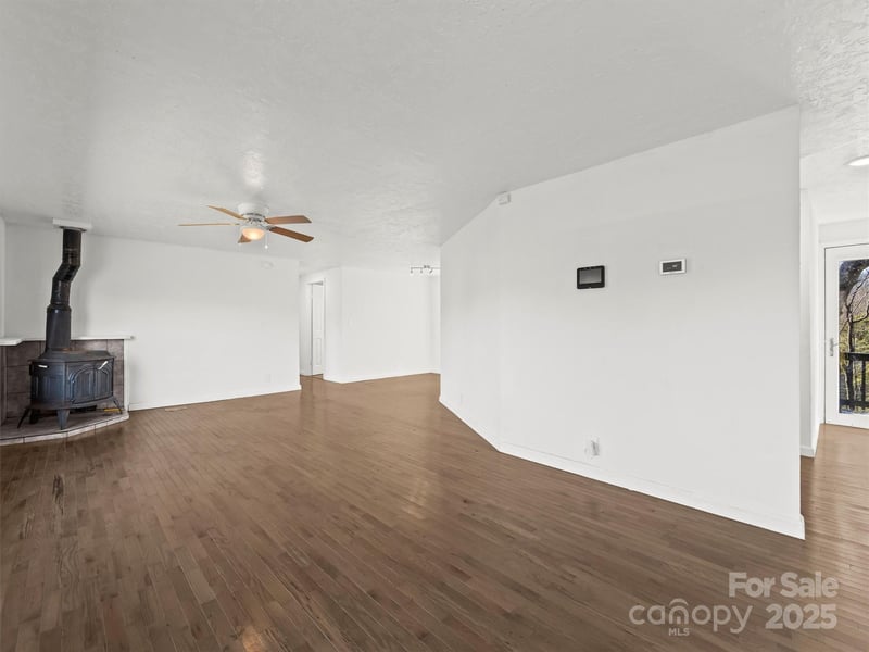 55 Katydid Ln, Franklin, NC 28734