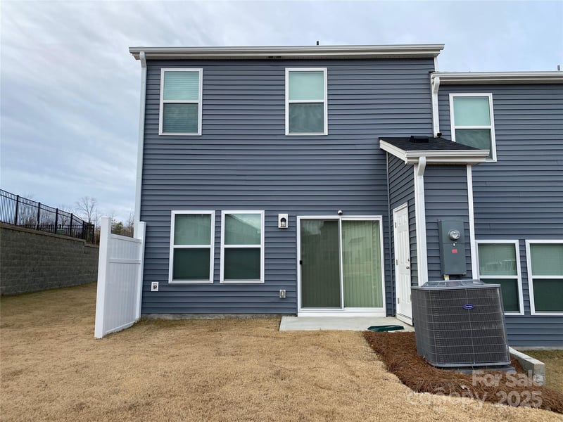 6110 Starview Ter, Charlotte, NC 28216