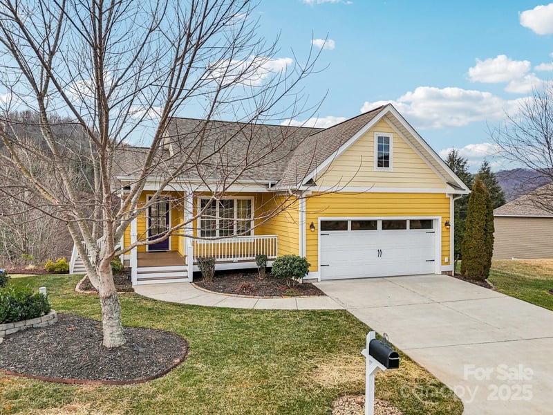 14 Rose Creek Rd, Leicester, NC 28748