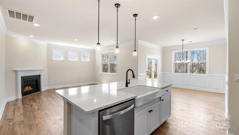 610 River Bottom Rd, Fletcher, NC 28792