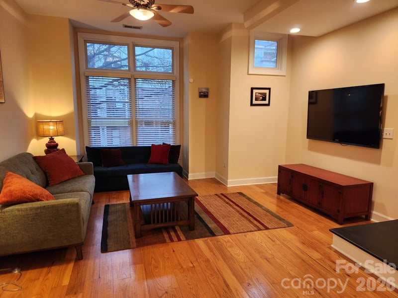 638 10th St, Charlotte, NC 28202
