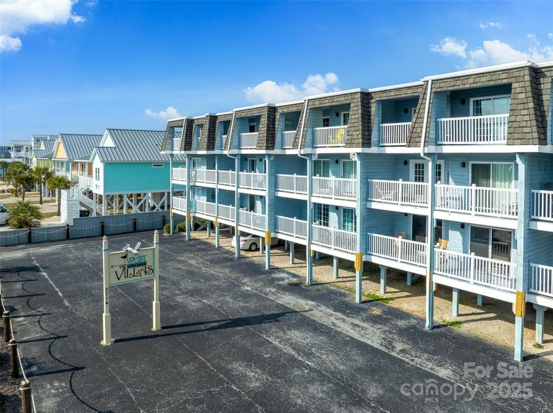 2714 Beach Dr, Oak Island, NC 28465