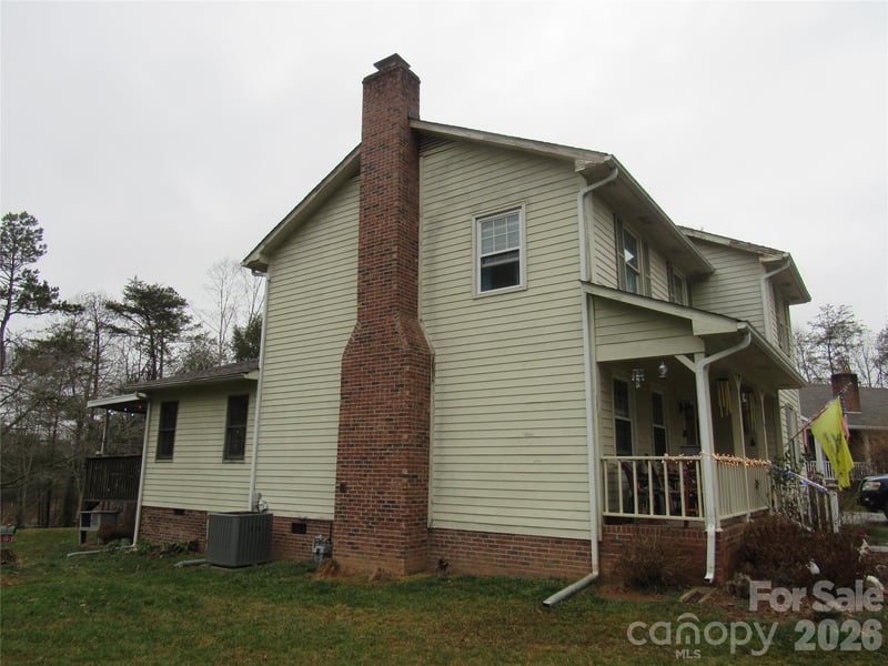 19 Westminster Dr, Asheville, NC 28804