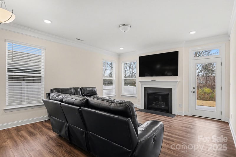 3935 Center Place Dr, Harrisburg, NC 28075