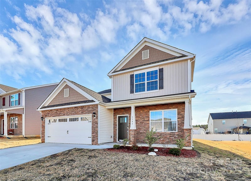 7347 Teague Dr, Gastonia, NC 28056