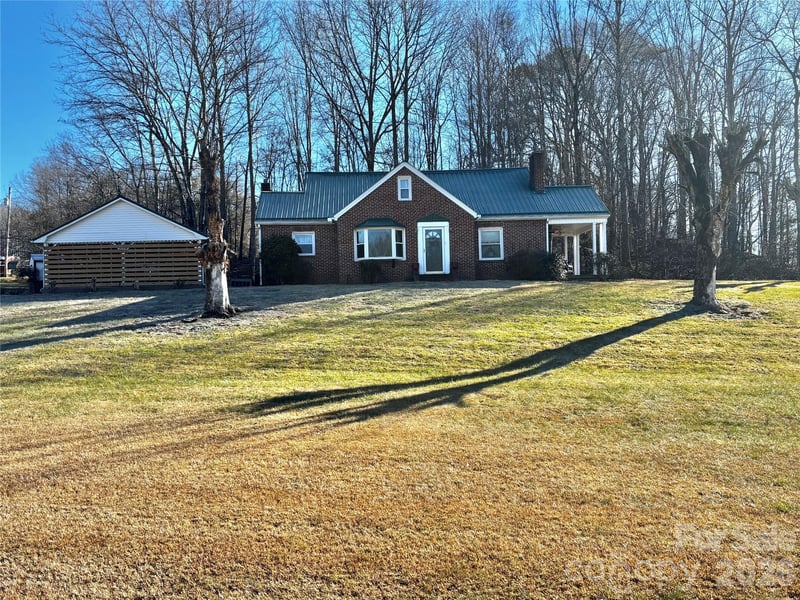 3391 Asbury Rd, Mount Airy, NC 27030