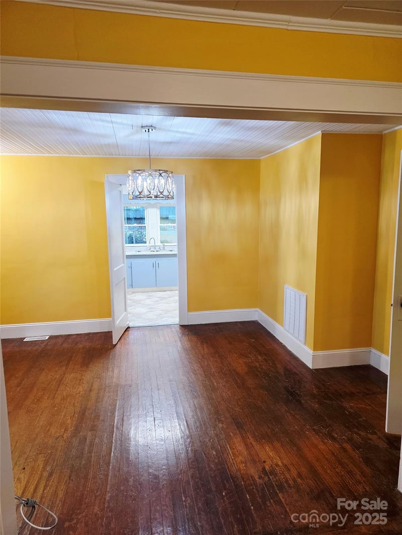 703 Buffalo St, Shelby, NC 28150