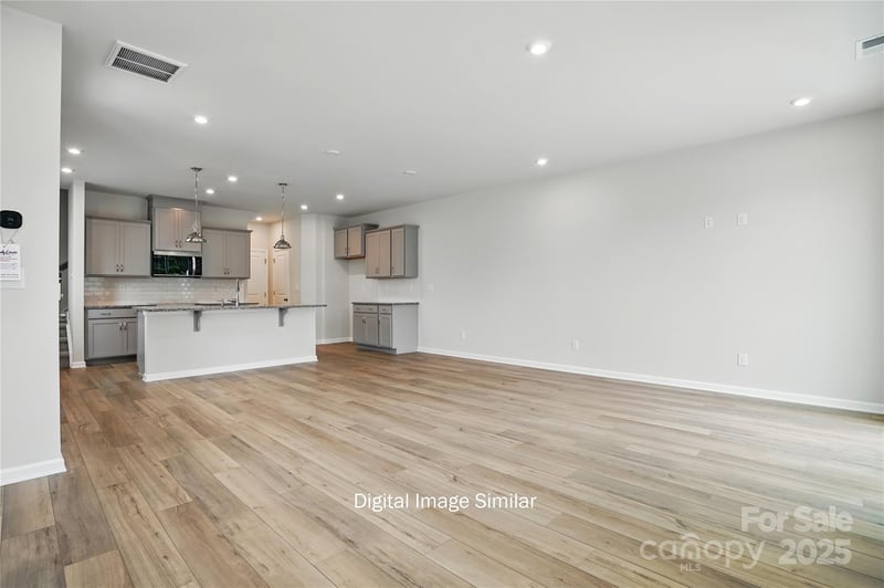 1108 Vibrant Ln, Charlotte, NC 28215