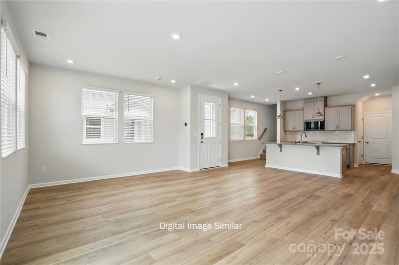 1217 Vibrant Rd, Charlotte, NC 28215