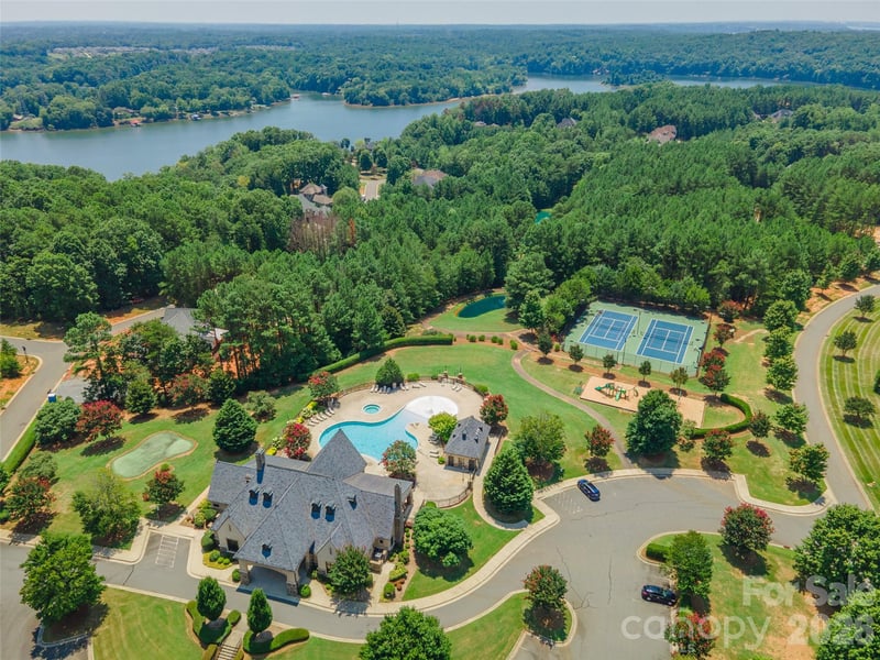 2021 Gladelynn Ct, Belmont, NC 28012