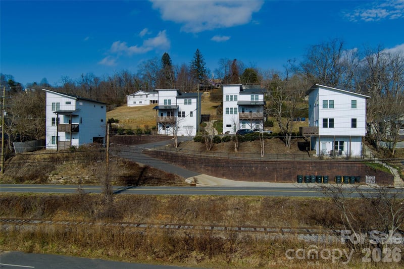 Riverside Dr, Asheville, NC 28804