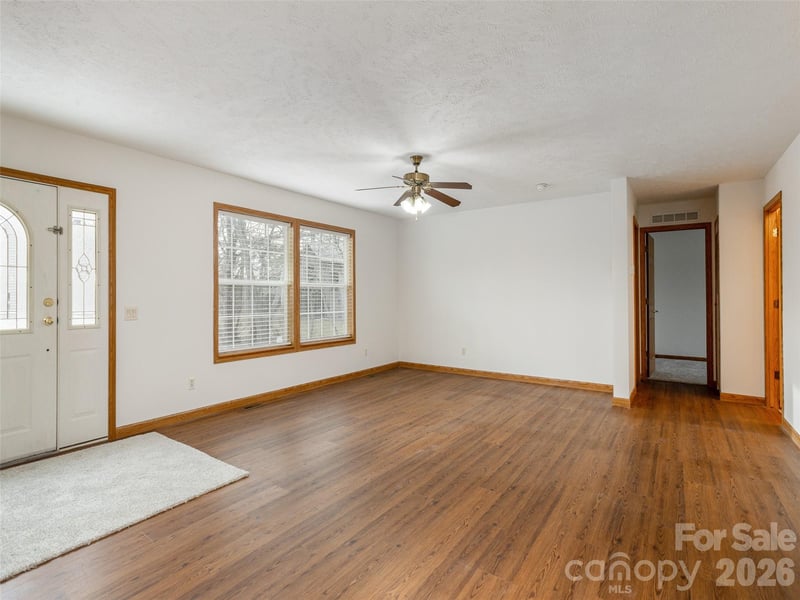65 Philips Ct, Fletcher, NC 28732