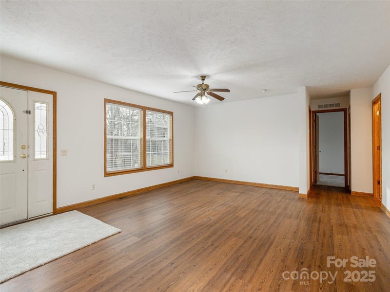 65 Philips Ct, Fletcher, NC 28732
