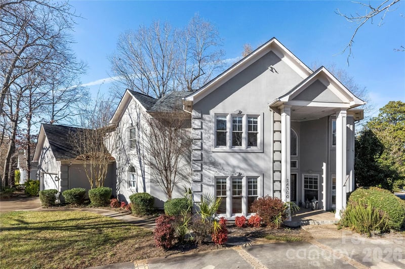 16300 Autumn Creek Ct, Charlotte, NC 28278
