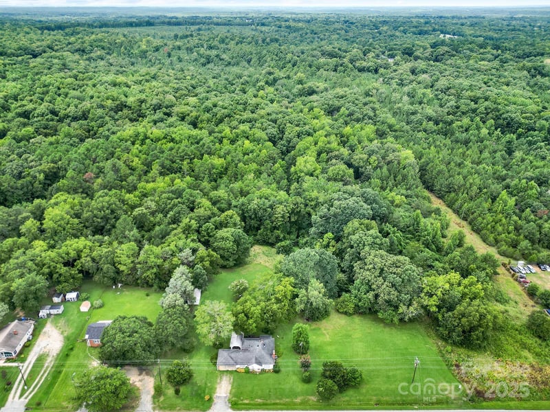 1670 Lynwood Dr, Lancaster, SC 29720