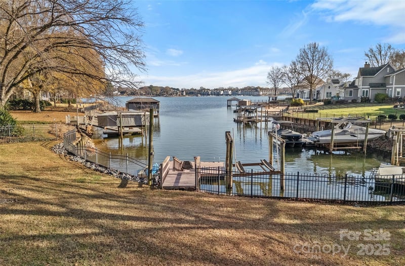 18032 Nantz Rd, Cornelius, NC 28031