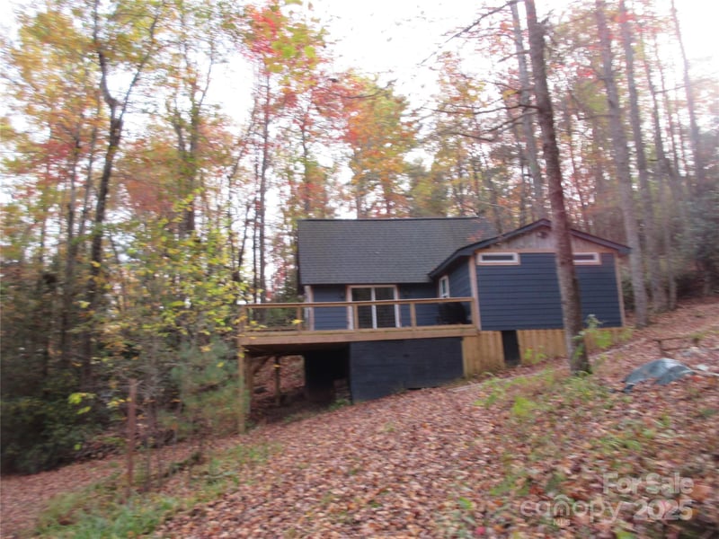 30 Rainbow Lake Cir, Black Mountain, NC 28711