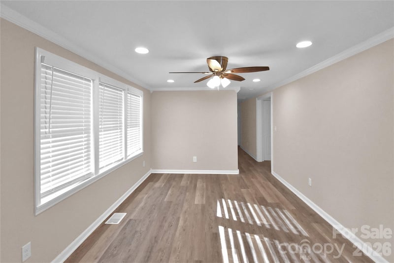 2823 Jt Posse Dr, Claremont, NC 28610