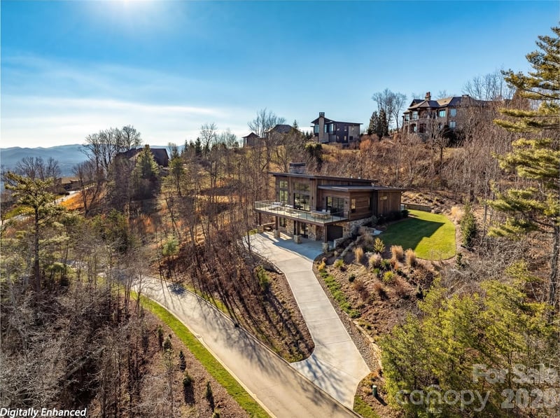 167 Summit Tower Cir #236, Asheville, NC 28804