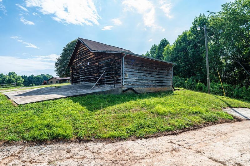 3398 Shamrock Hts, Hudson, NC 28638