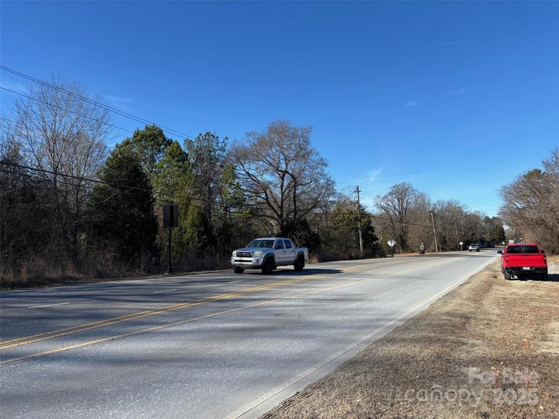2015 Mountain Island Hw, Mount Holly, NC 28120