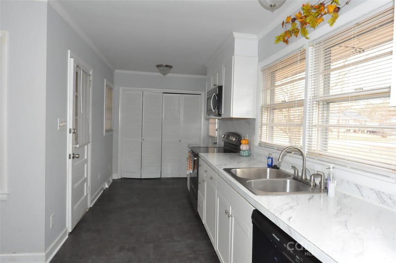 378 Center St #1, Chester, SC 29706