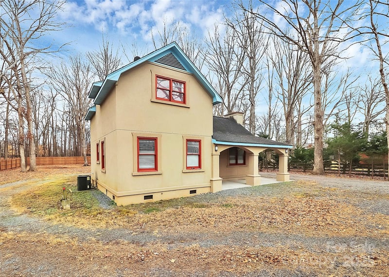 2805 Leisure Dr, Waxhaw, NC 28173