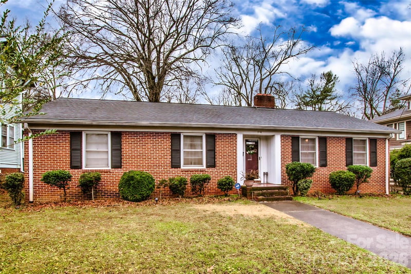 516 Mulberry St, Statesville, NC 28677