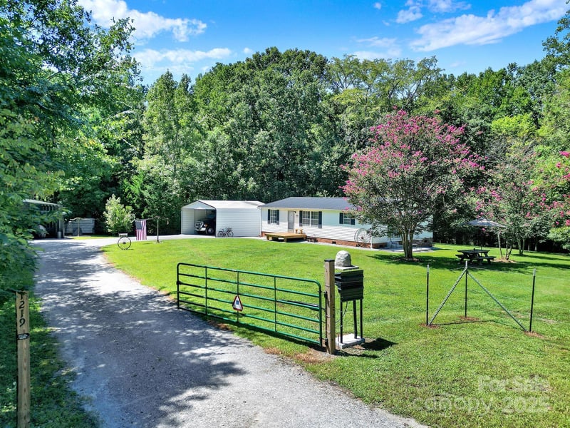1219 Neely Smith Ln, Gastonia, NC 28056