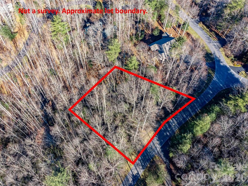 000 Chattooga Rn #306, Hendersonville, NC 28739
