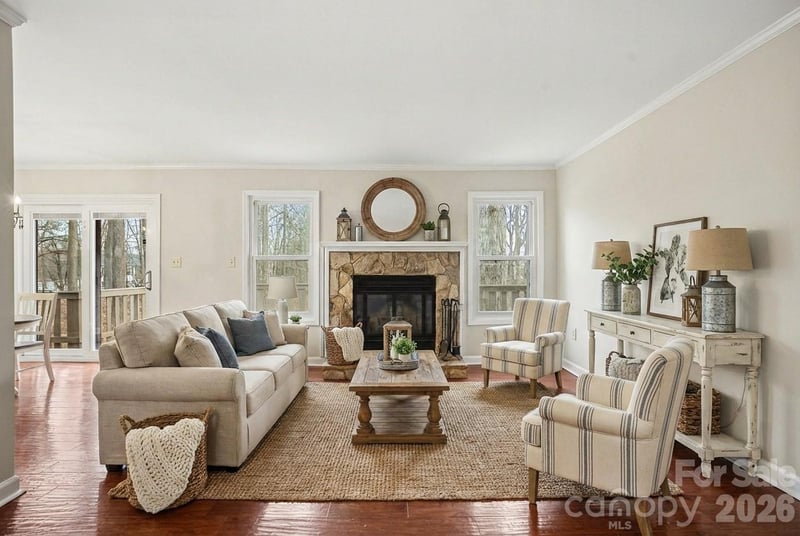 374 Tall Oaks Trl, Fort Mill, SC 29715