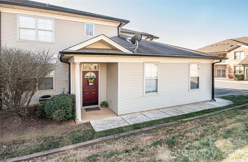 2342 Brendon Patrick Ct, Charlotte, NC 28262
