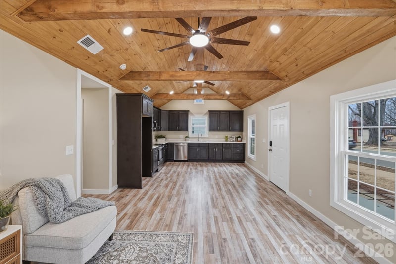 522 Mclelland Ave, Mooresville, NC 28115