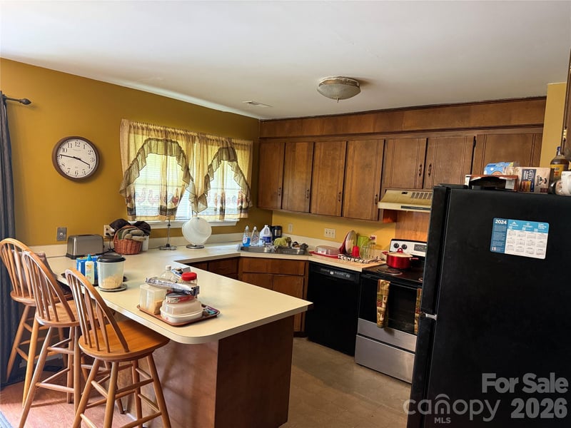 6000 Crosswood Ct, Charlotte, NC 28215