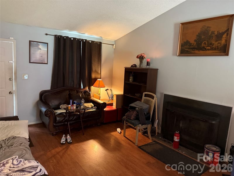 6000 Crosswood Ct, Charlotte, NC 28215