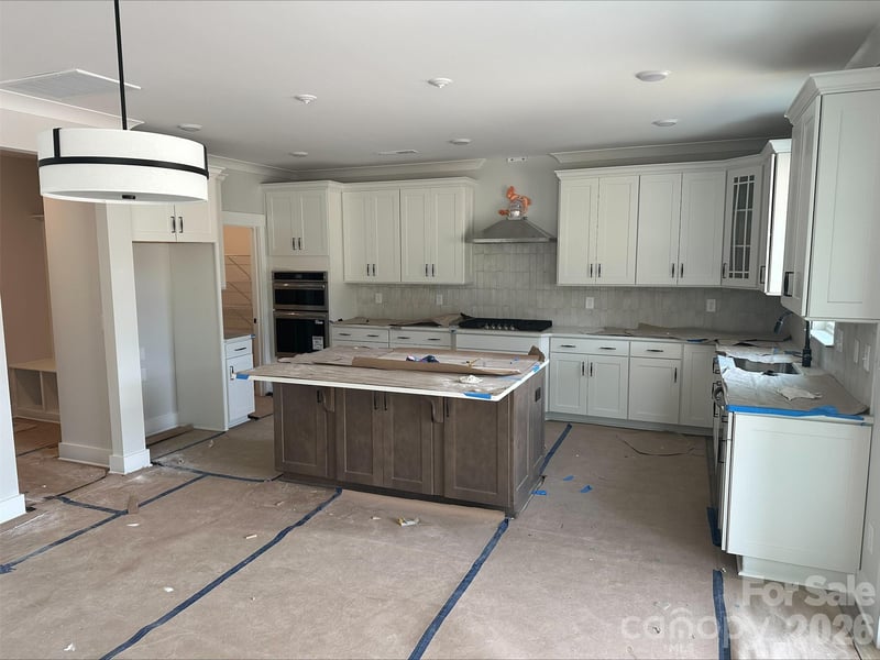 2241 Tabor Rd, Sherrills Ford, NC 28673