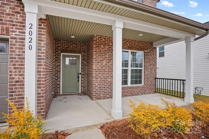 2020 Waxhaw Crossing Dr, Waxhaw, NC 28173