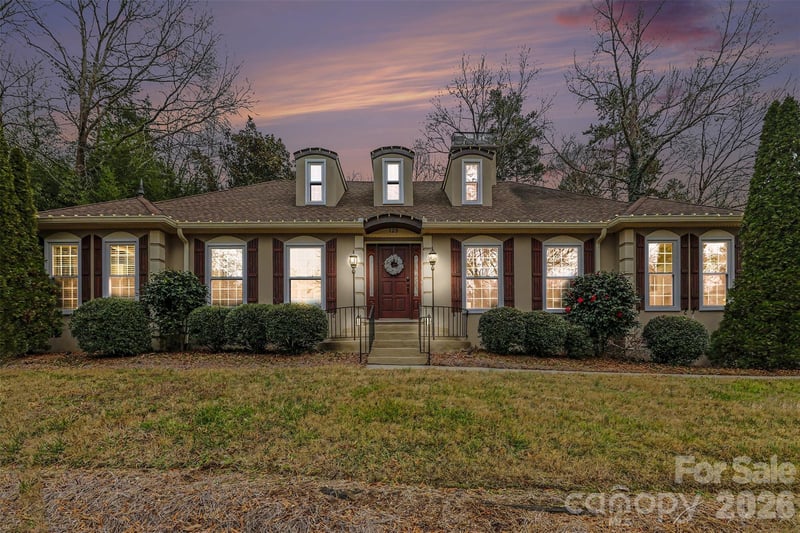 123 Old Bell Rd, Charlotte, NC 28270