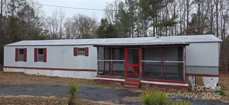 2111 Boxcar Rd, Lancaster, SC 29720