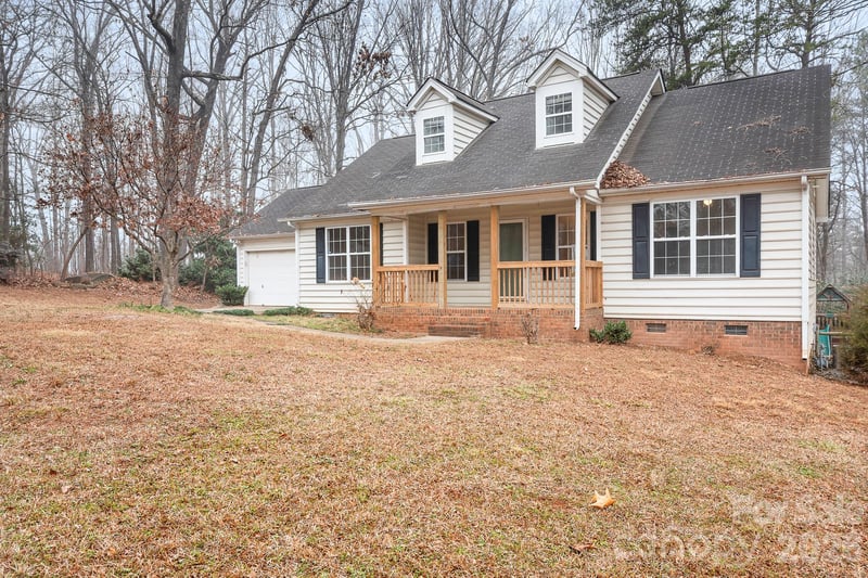 177 Highland Woods Ct, Denver, NC 28037